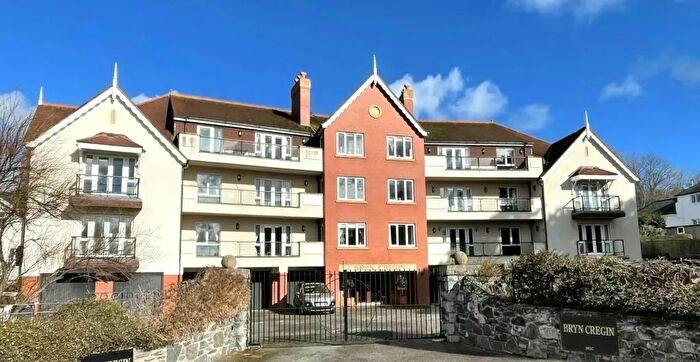 2 Bedroom Flat To Rent In Ty Mawr Road, Deganwy, LL31