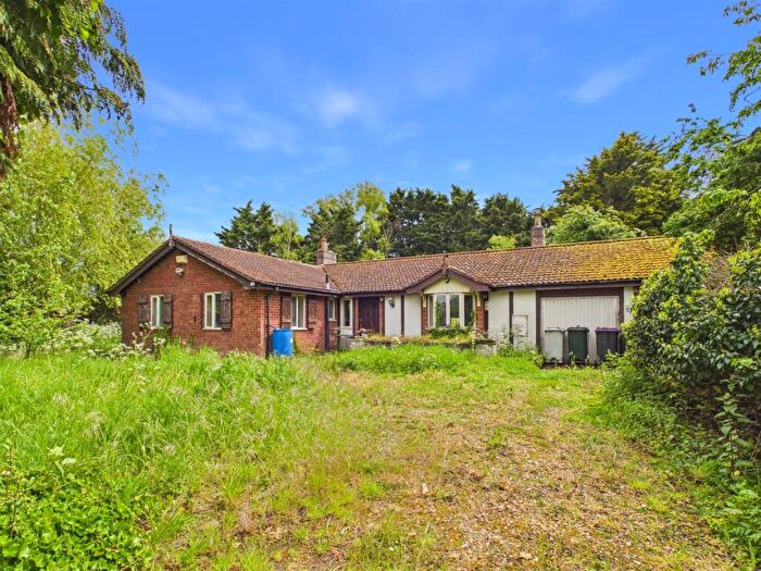 3 Bedroom Detached Bungalow For Sale In Station Road, Theddlethorpe, Mablethorpe, LN12