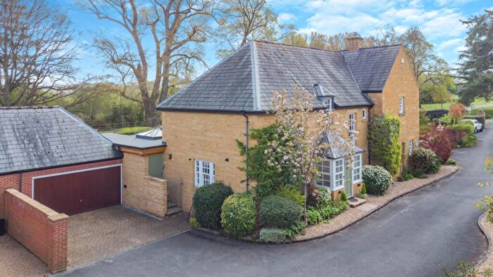 3 Bedroom Detached House For Sale In John Woolfe Court, Northwick Park, Blockley, Moreton-In-Marsh, GL56