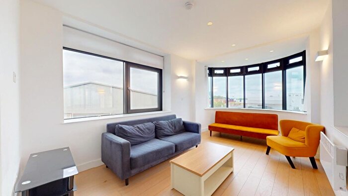 2 Bedroom Flat To Rent In New Horizons Court, Brentford, TW8