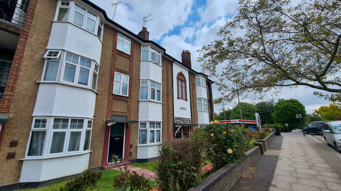 2 Bedroom Flat To Rent In Hurstwood Court, Finchley Road, London, NW11