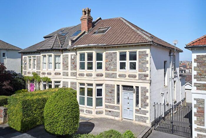 5 Bedroom Semi-Detached House For Sale In Chesterfield Road | St Andrews, BS6
