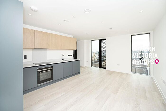 1 Bedroom Flat To Rent In Peakes Heights, West Parkside, London, SE10