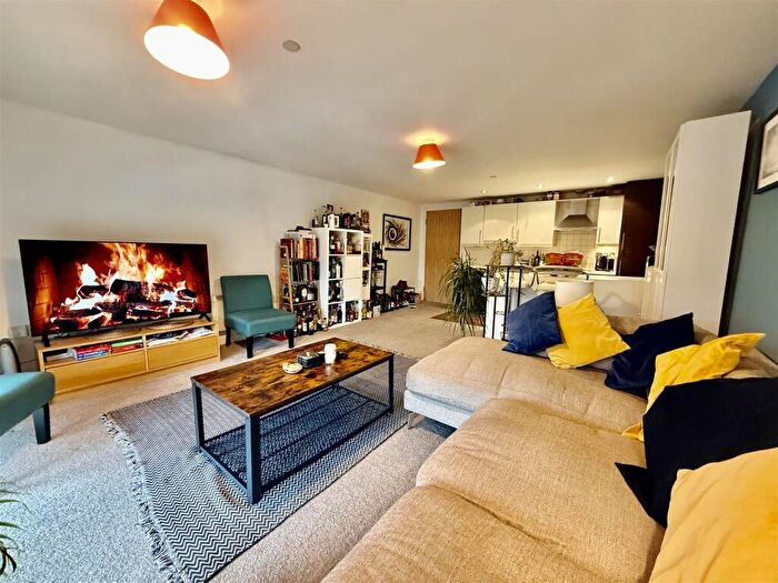 1 Bedroom Apartment For Sale In Wellington Street, Gateshead, NE8