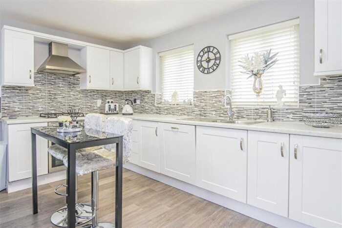 4 Bedroom Detached House For Sale In The Avenue, Corby, NN17
