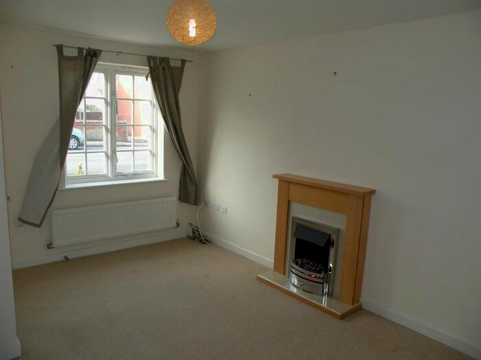 2 Bedroom Terraced House To Rent In Station Road, Castle Donington, Derby, DE74