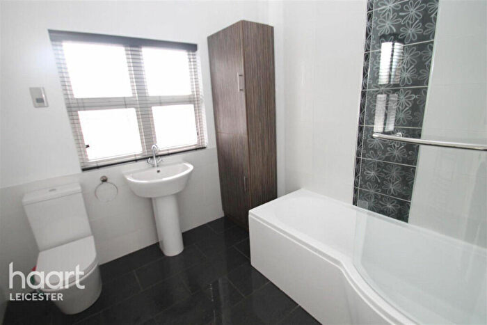 2 Bedroom Apartment To Rent In London Road, Leicester, LE2