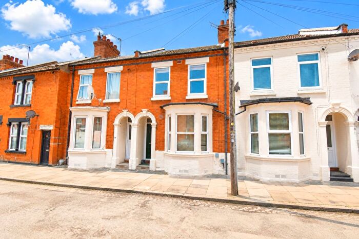 3 Bedroom Terraced House To Rent In Allen Road, Northampton, NN1