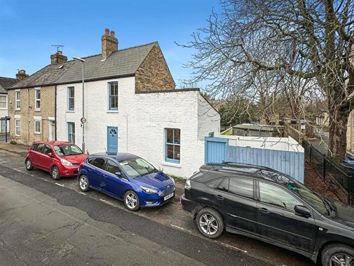 2 Bedroom End Of Terrace House To Rent In Gwydir Street, Cambridge, CB1