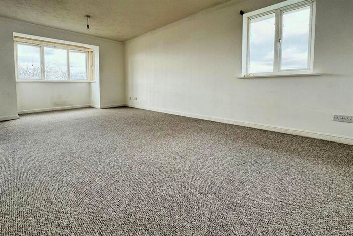 1 Bedroom Flat To Rent In Argent Street, RM17