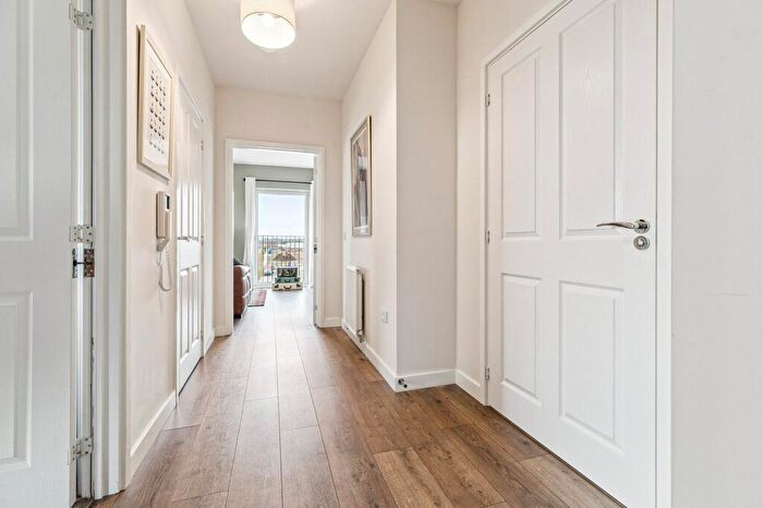 1 Bedroom Apartment For Sale In Cuddies Walk, Northbridge, Glasgow City, G4