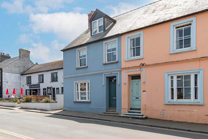 5 Bedroom Semi-Detached House For Sale In High Street, St Davids, SA62