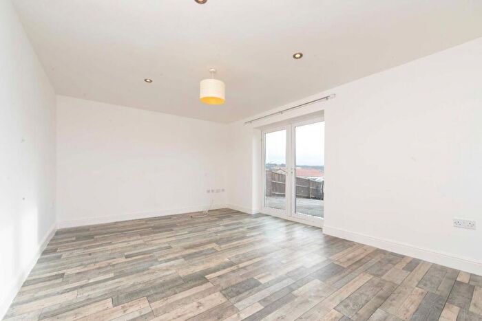 3 Bedroom Bungalow To Rent In The Paddocks, NP13