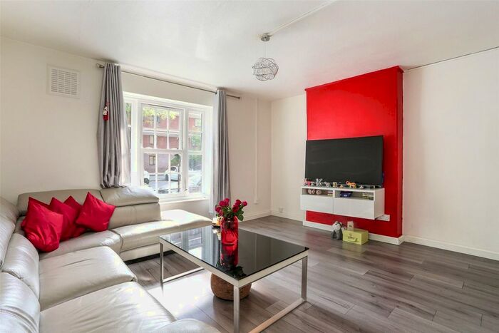 1 Bedroom Flat To Rent In Walker House, Phoenix Road, London, NW1
