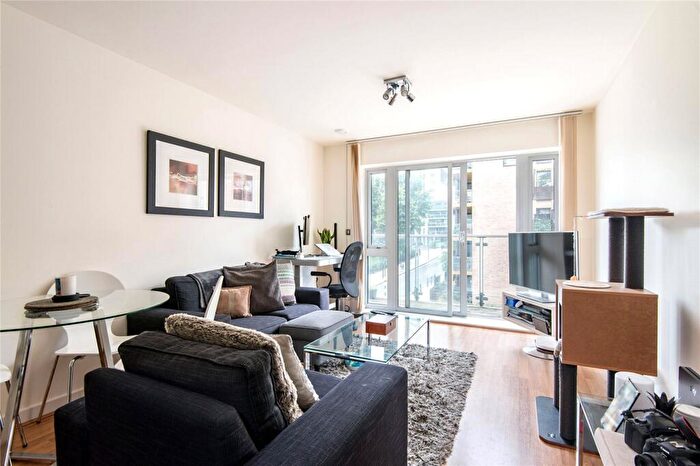 1 Bedroom Apartment To Rent In Broomfield Street, E14