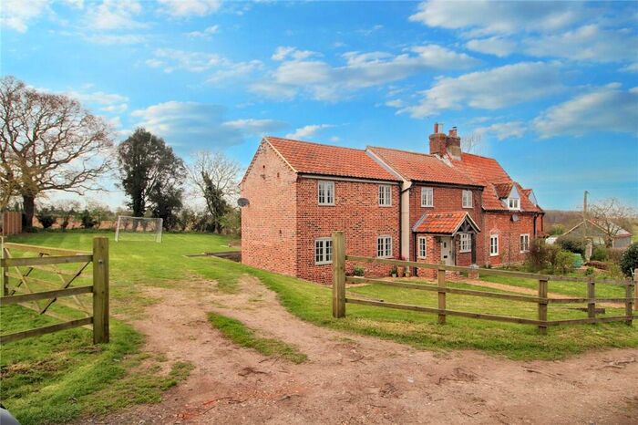 4 Bedroom Semi-Detached House For Sale In Great Yard, Langley Street, Langley, Norwich, NR14