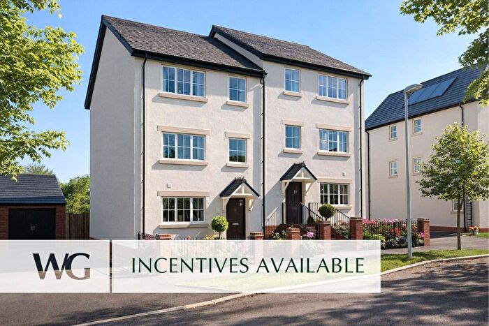 4 Bedroom Semi Detached House For Sale In Alphington, Exeter, Devon, EX2