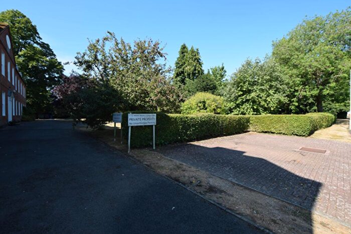 1 Bedroom Apartment For Sale In Flat Adams House, Adams Way, Alton, Hampshire, GU34