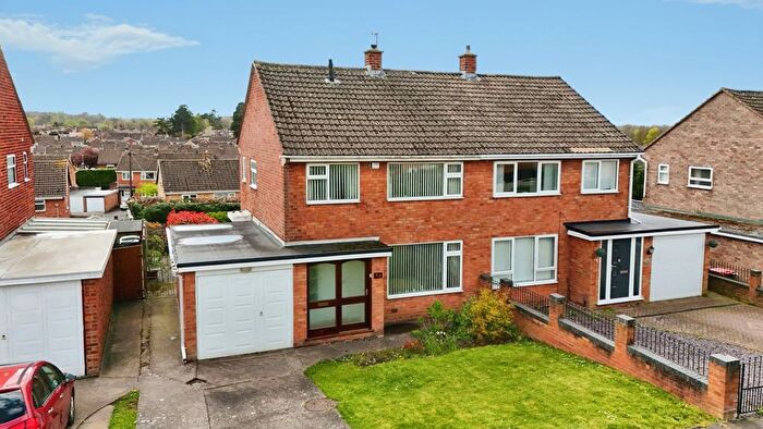 3 Bedroom Semi Detached House For Sale In Severn Drive, Wellington, Telford, Shropshire, TF1