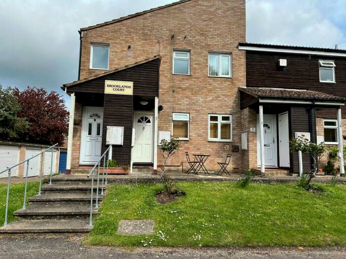 1 Bedroom Semi-Detached House To Rent In Brooklands Court, New Haw, KT15