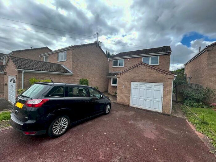 3 Bedroom Detached House To Rent In Wollaton Paddocks, Wollaton, NG8