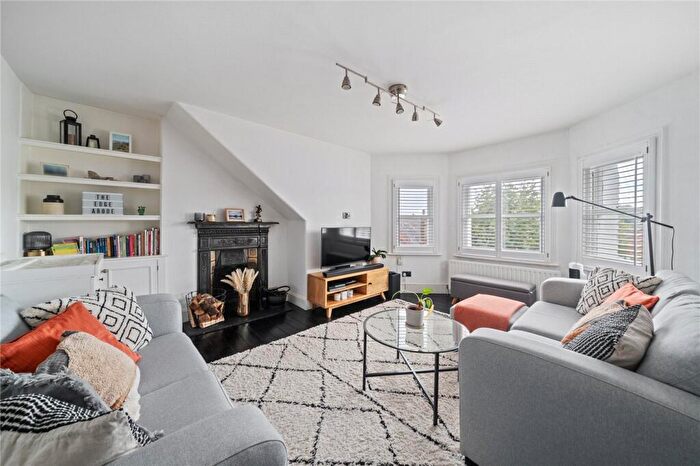 1 Bedroom Apartment For Sale In Thornlaw Road, West Norwood, London, SE27