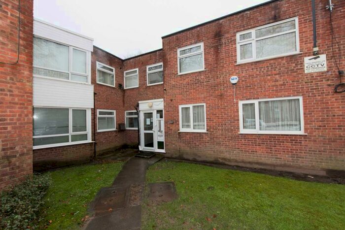2 Bedroom Apartment To Rent In Limefield Court, Salford, M7