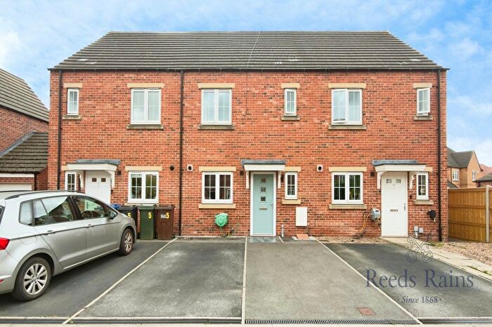 3 Bedroom Terraced House For Sale In Elm Close, Selby, North Yorkshire, YO8
