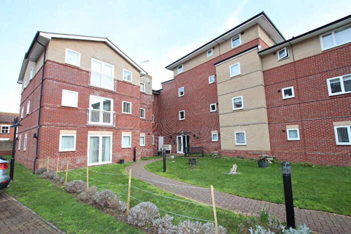 2 Bedroom Flat For Sale In Rebecca House, Vista Road, Calcton On Sea, CO15