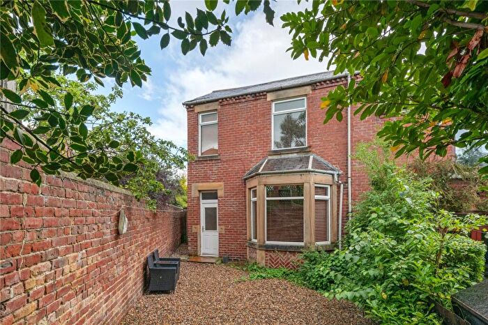 3 Bedroom End Of Terrace House For Sale In Havelock Terrace, Chopwell, Newcastle Upon Tyne, Tyne And Wear, NE17