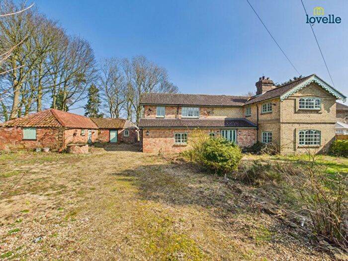 4 Bedroom Semi-Detached House For Sale In Girsby Lane, Burgh On Bain, LN8
