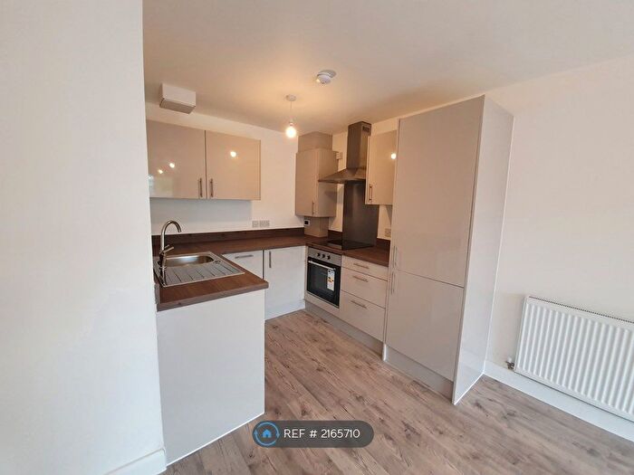 1 Bedroom Flat To Rent In St Thomas's Place, Stockport, SK1