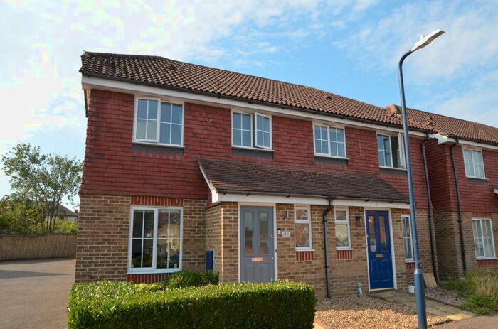 3 Bedroom Semi-Detached House To Rent In Beaver Road, Allington, Maidstone ME16