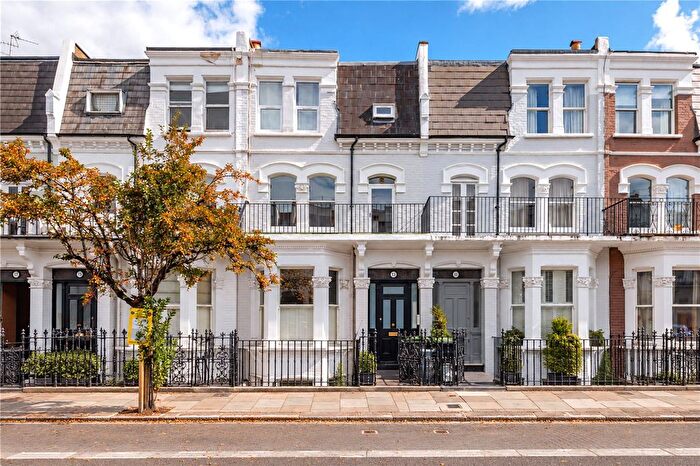 1 Bedroom Flat For Sale In Rostrevor Road, London, SW6
