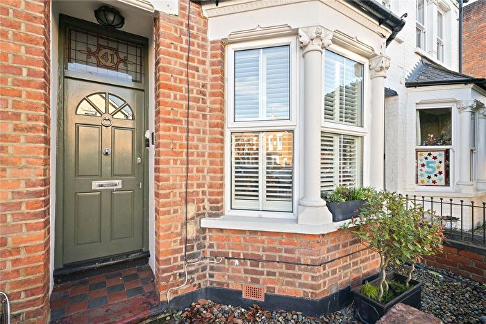 4 Bedroom Semi Detached House For Sale In Elmgrove Road, Weybridge, KT13