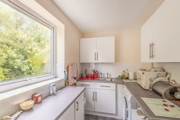 Apartment To Rent In Newbury, Berkshire, RG14