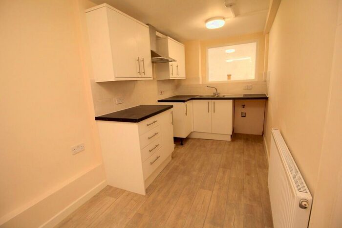 2 Bedroom Maisonette To Rent In Hill Street, Poole, BH15