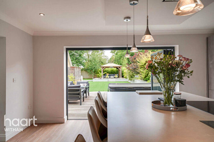 5 Bedroom Detached House For Sale In Kelvedon Road, Wickham Bishops, CM8