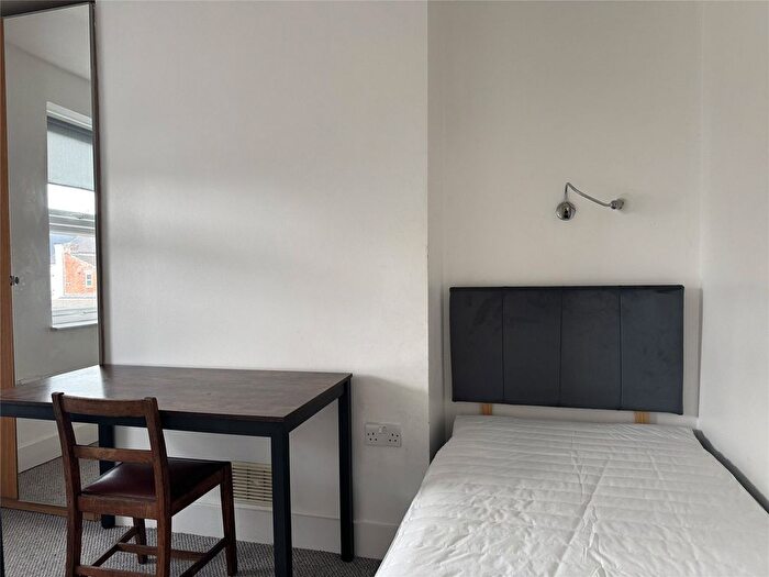 1 Bedroom Property To Rent In Botley Road, Oxford, Oxfordshire, OX2
