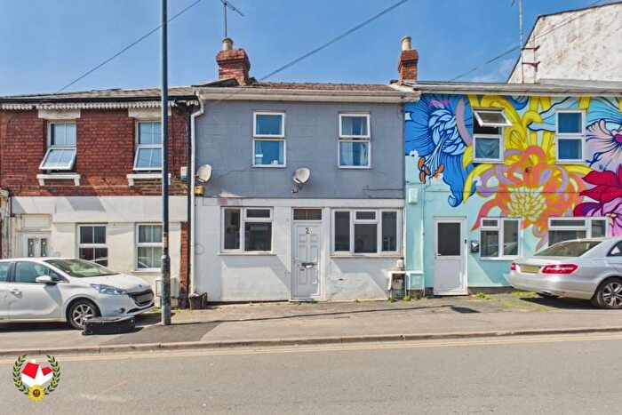 2 Bedroom Flat To Rent In High Street, Tredworth, Gloucester, GL1