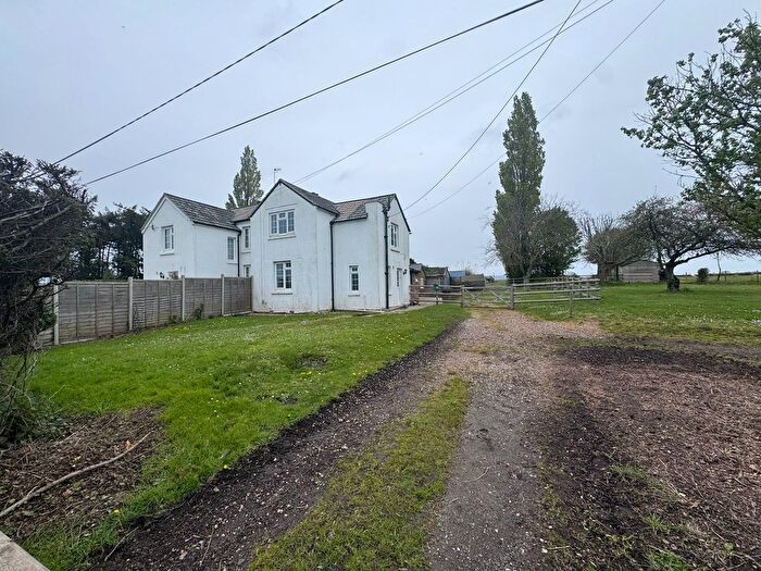 3 Bedroom Cottage To Rent In Parley Green Lane, Christchurch, BH23