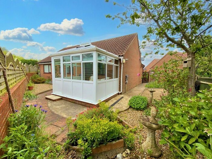 3 Bedroom Detached Bungalow For Sale In Fairfield Close, Mundesley, NR11