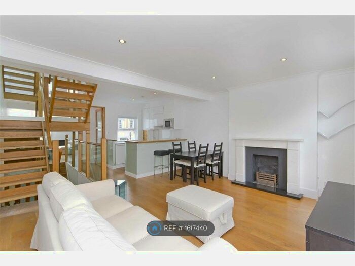 2 Bedroom Maisonette To Rent In Lonsdale Road, London, W11