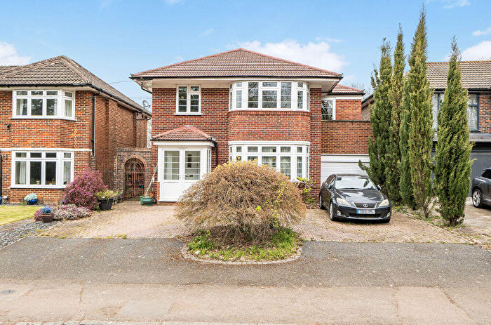 3 Bedroom Detached House For Sale In Honister Heights, Purley, CR8
