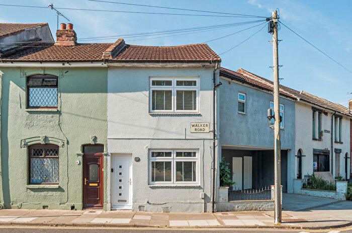 3 Bedroom Terraced House For Sale In Walker Road, Portsmouth, Hampshire, PO2