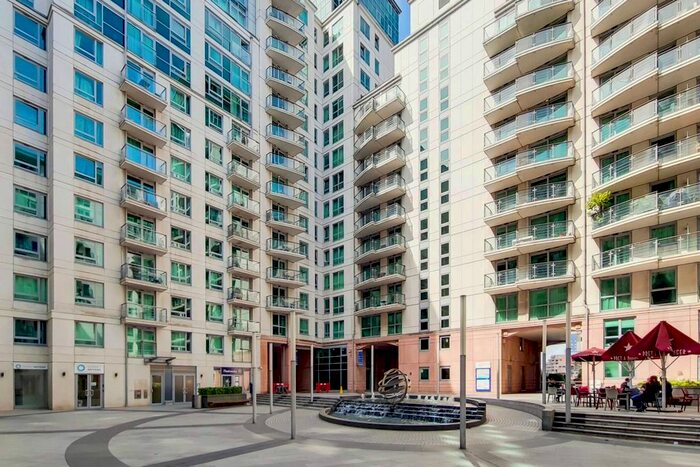2 Bedroom Flat To Rent In St George Wharf, Vauxhall, London, SW8