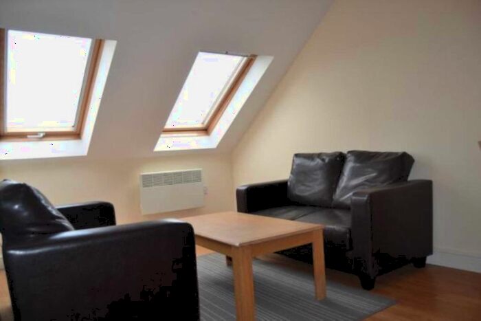 2 Bedroom Flat To Rent In Crwys Road, Cardiff, CF24