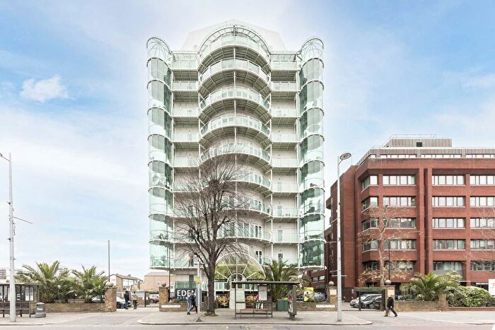 2 Bedroom Flat To Rent In Uxbridge Road, London, W5