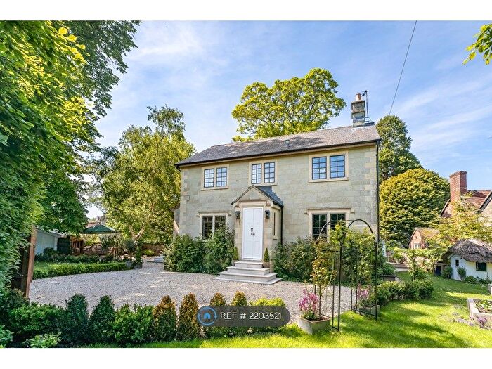 4 Bedroom Detached House To Rent In Motcombe, Motcombe, Shaftesbury, SP7