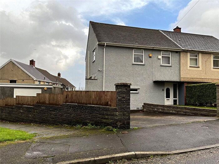 3 Bedroom Semi-Detached House For Sale In Penmynydd Road, Penlan, Abertawe, Penmynydd Road, SA5